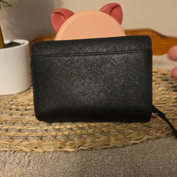 VEUC !!Kate Spade Black Textured Wallet Beautiful π - Picture 11 of 11